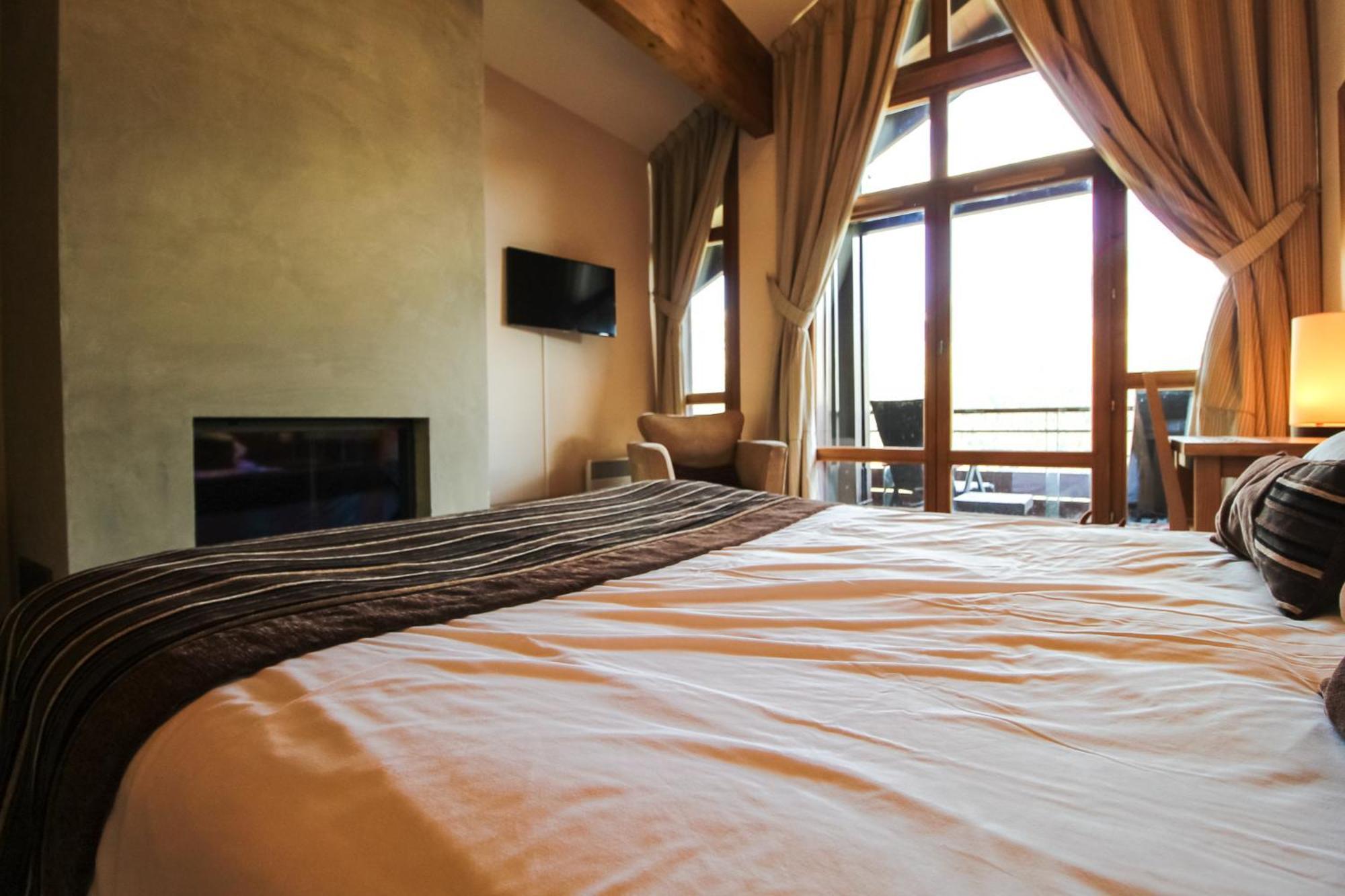 Exceptional 3 Bed Penthouse With Fireplace And Stunning Views Флен Экстерьер фото