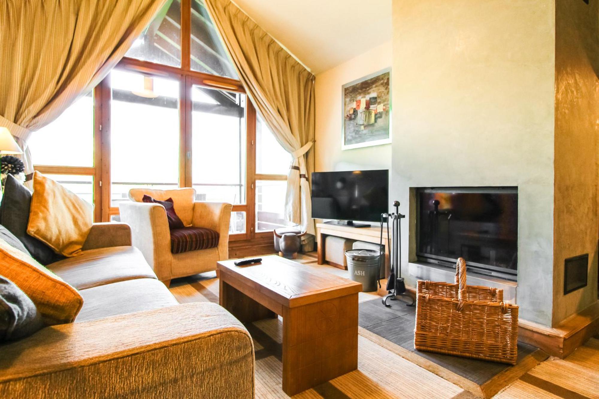 Exceptional 3 Bed Penthouse With Fireplace And Stunning Views Флен Экстерьер фото