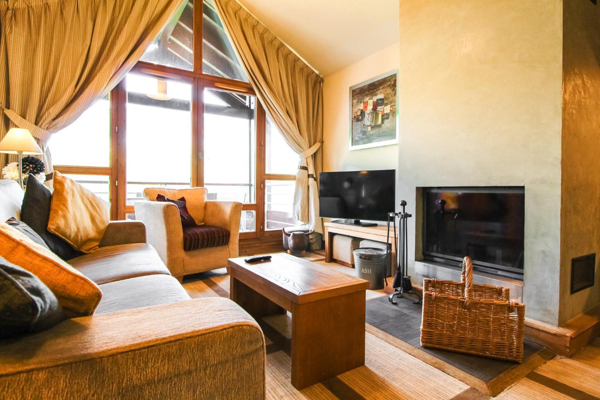 Exceptional 3 Bed Penthouse With Fireplace And Stunning Views Флен Экстерьер фото